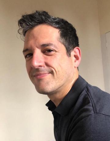 Picture of Víctor M. Verdejo